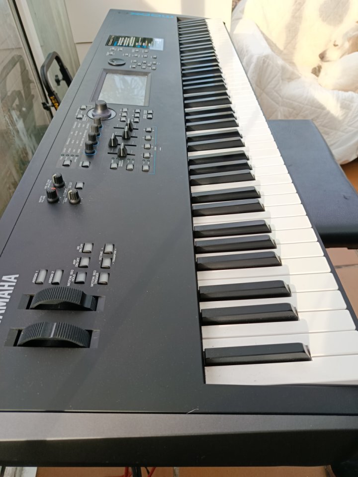 Yamaha MODX8