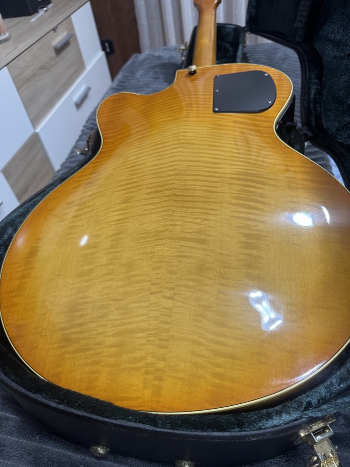 Yamaha AEX1500 Martín Taylor de segunda mano · Foto 3 de 10 · SC Tenerife · 1050 €