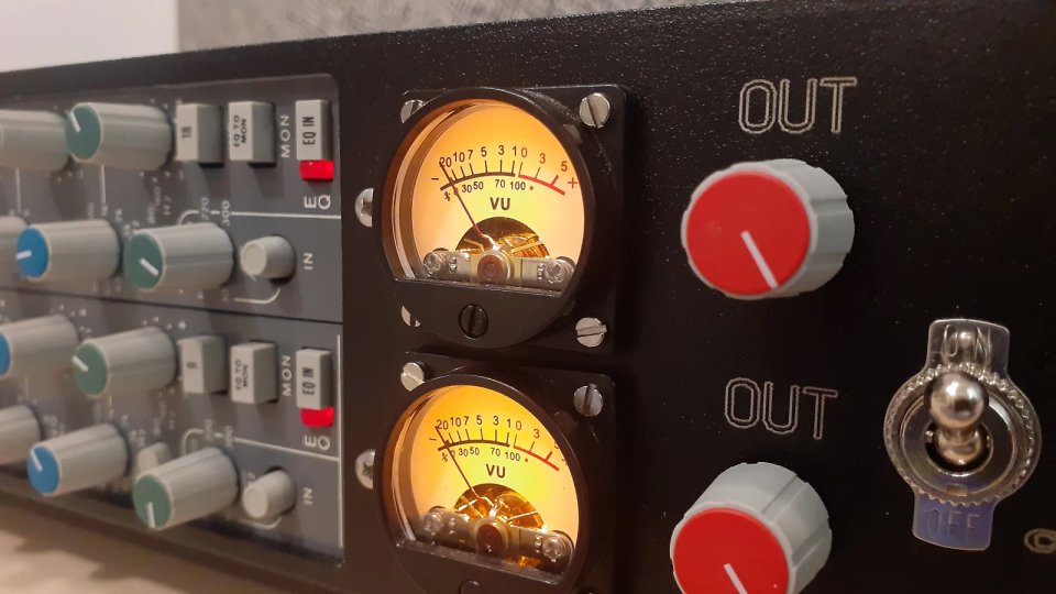 ÚLTIMA UNIDAD .VENDO RAINDIRK Symphony LN1 Previo + EQ Dual Channel de segunda mano · Foto 4 de 9 · Madrid · 1375 €