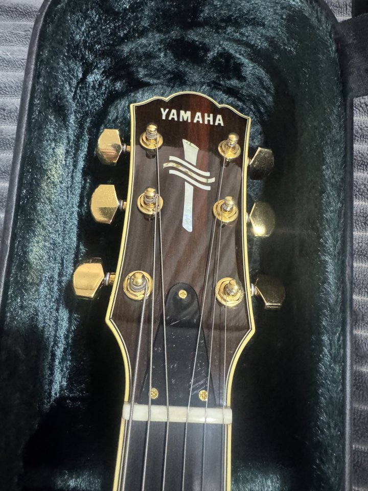 Yamaha AEX1500 Martín Taylor de segunda mano · Foto 4 de 10 · SC Tenerife · 1050 €