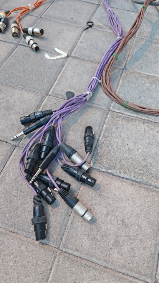 Patch Panel Profesional (Bantam) 80x4 mas cableado 120 conectores 2,3 m max de segunda mano · Foto 6 de 10 · Madrid · 1375 €