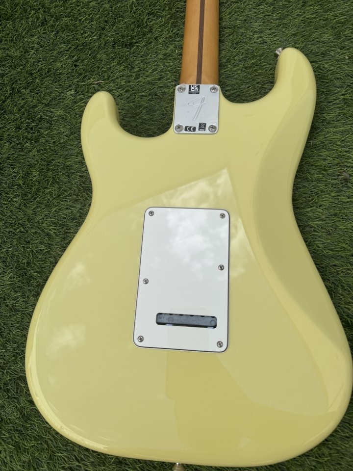 Fender Stratocaster Player II con mejora de segunda mano · Foto 2 de 5 · Sevilla · 620 €