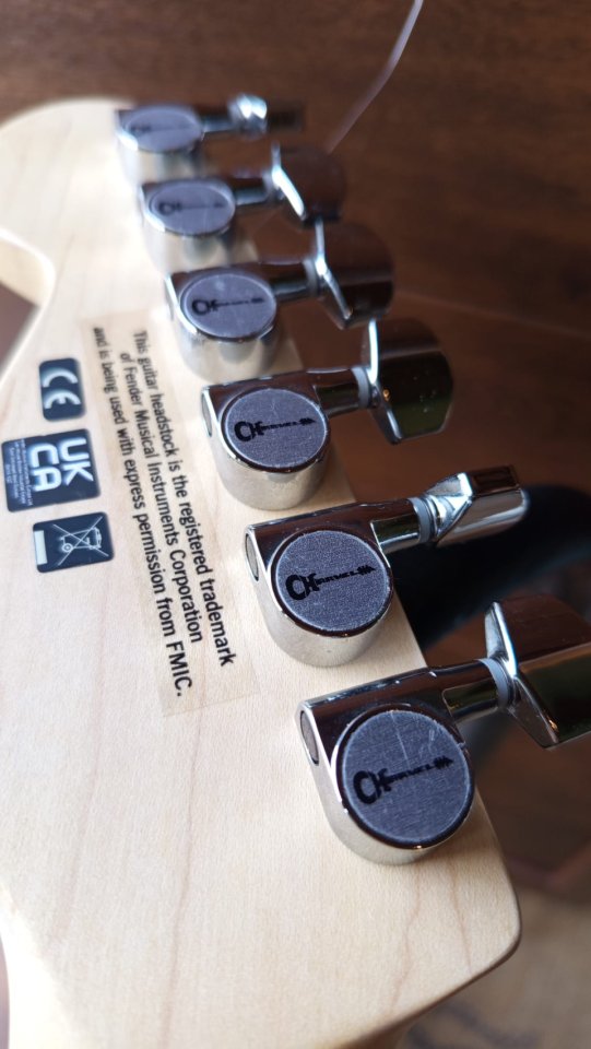 Cambio mi Charvel San Dimas