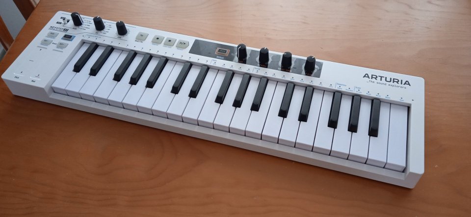 Arturia keystep37 de segunda mano · Foto 2 de 5 · Alicante · 100 €