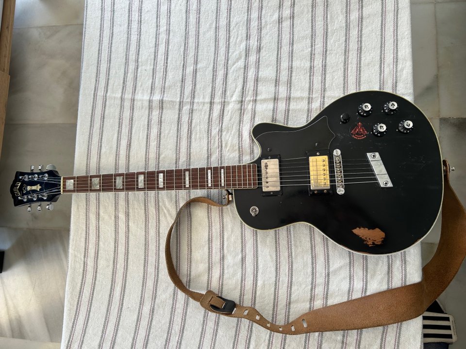 Guitarra electrica Guild Bluesbird (Korea, aprox. año 2000) de segunda mano · Foto 2 de 6 · Málaga · 460 €