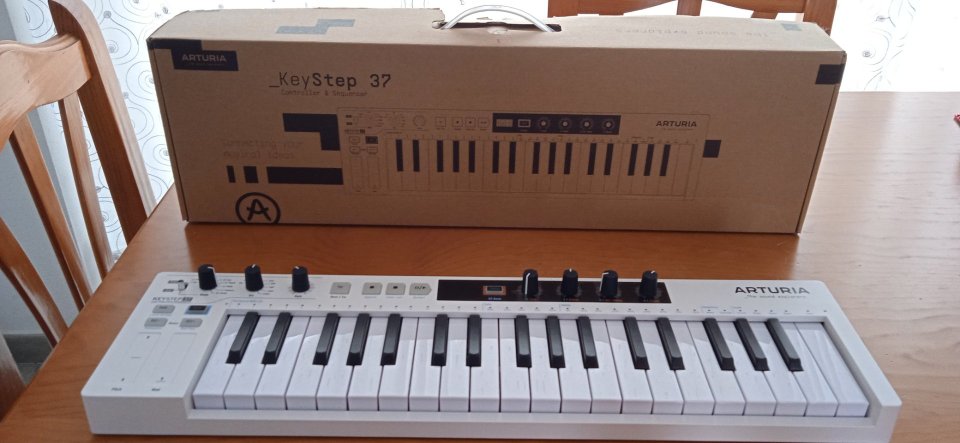 Arturia keystep37 de segunda mano · Foto 3 de 5 · Alicante · 100 €