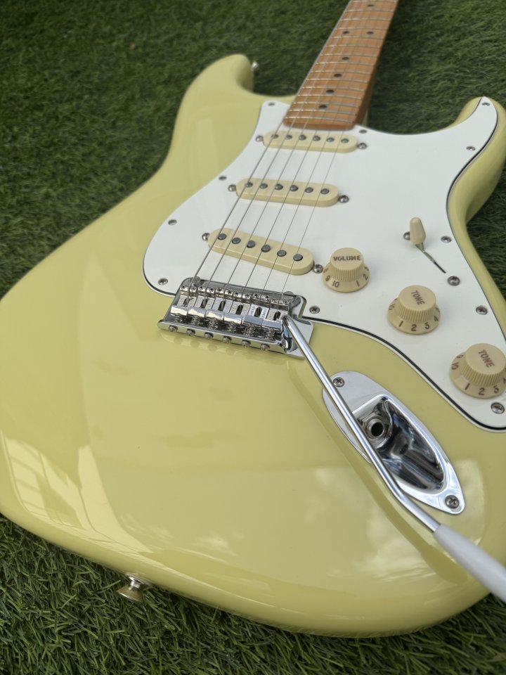 Fender Stratocaster Player II con mejora de segunda mano · Foto 4 de 5 · Sevilla · 620 €