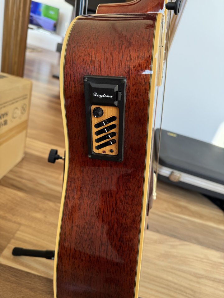Daytona electroacústica de segunda mano · Foto 3 de 3 · Bizkaia · 100 €