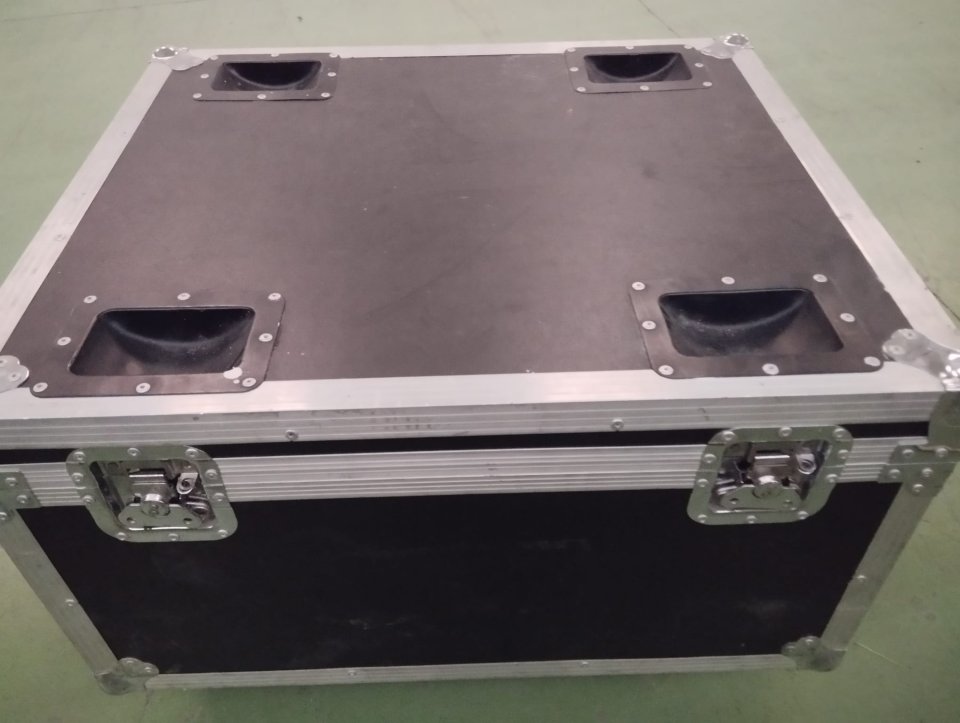Cabezas moviles Wash de segunda mano · Foto 1 de 3 · Zaragoza · 500 €