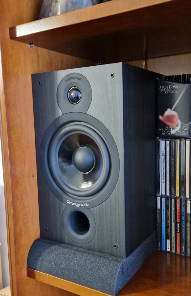 Altavoces de estantería Cambridge Audio SX60