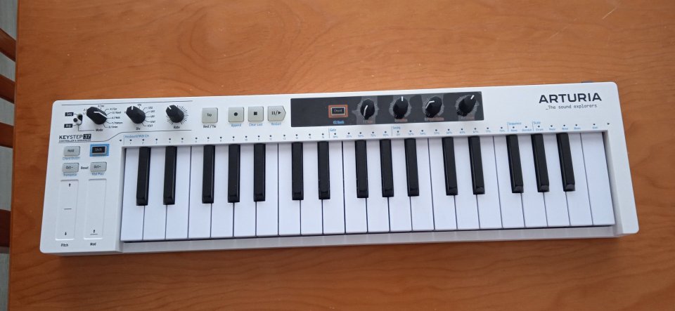 Arturia keystep37 de segunda mano · Foto 5 de 5 · Alicante · 100 €