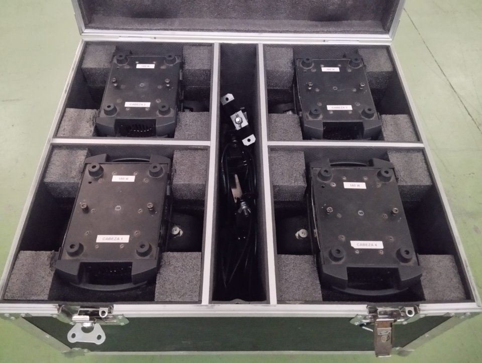 Cabezas moviles Wash de segunda mano · Foto 2 de 3 · Zaragoza · 500 €