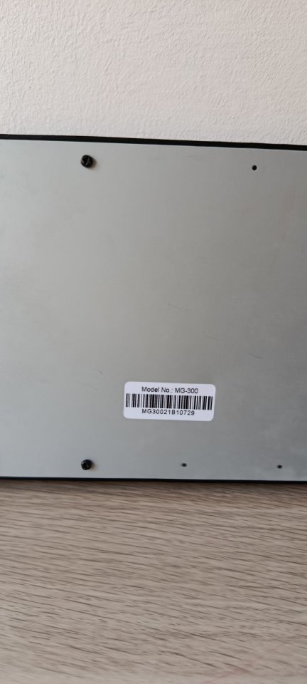 Pedalera MultiFX Nux MG300 de segunda mano · Foto 5 de 5 · Girona · 100 €