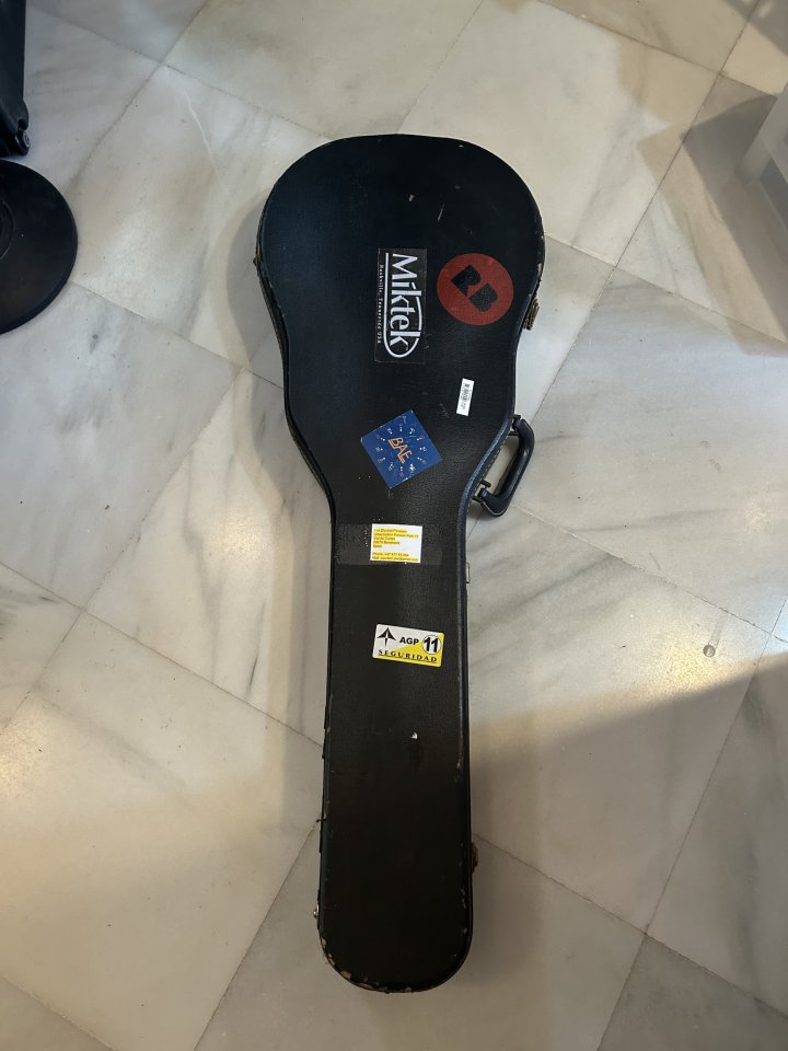 Guitarra electrica Guild Bluesbird (Korea, aprox. año 2000) de segunda mano · Foto 6 de 6 · Málaga · 460 €