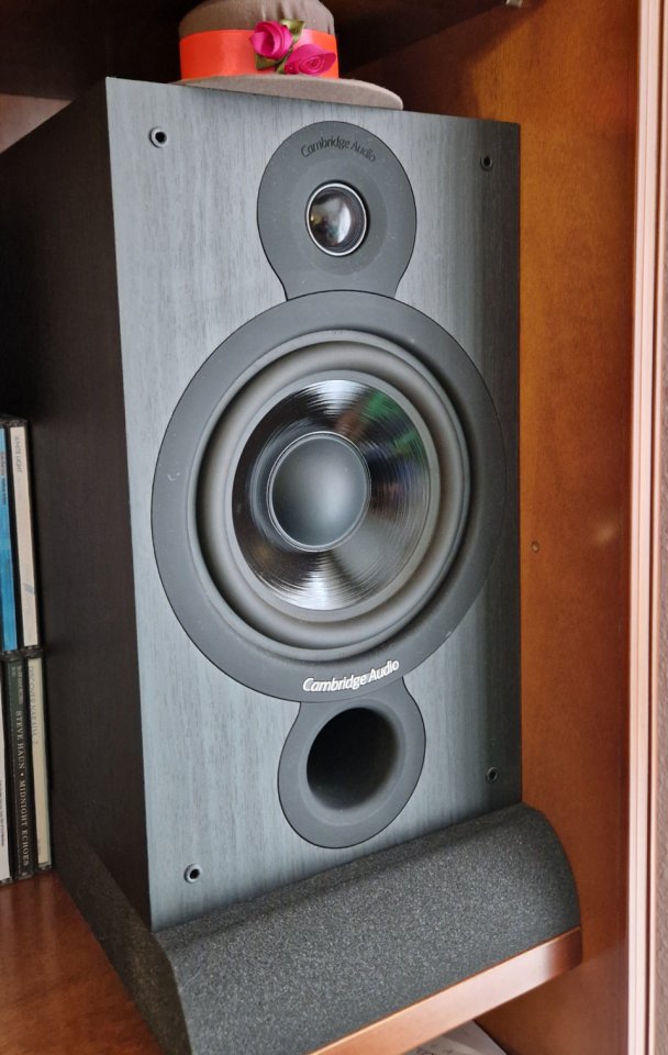 Altavoces de estantería Cambridge Audio SX60