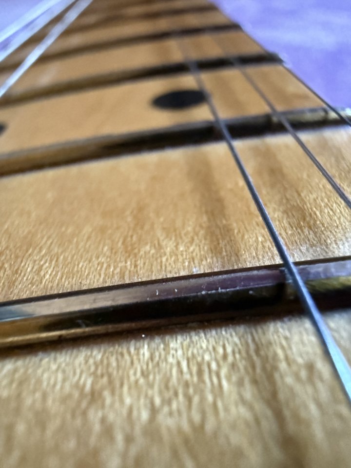 Guitarra Fender Player Plus Stratocaster Tequilla Sunrise