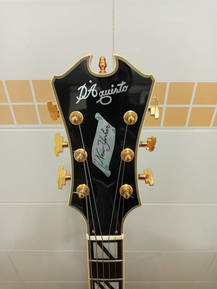 D'aquisto New Yorker de segunda mano · Foto 6 de 8 · Madrid · 3000 €