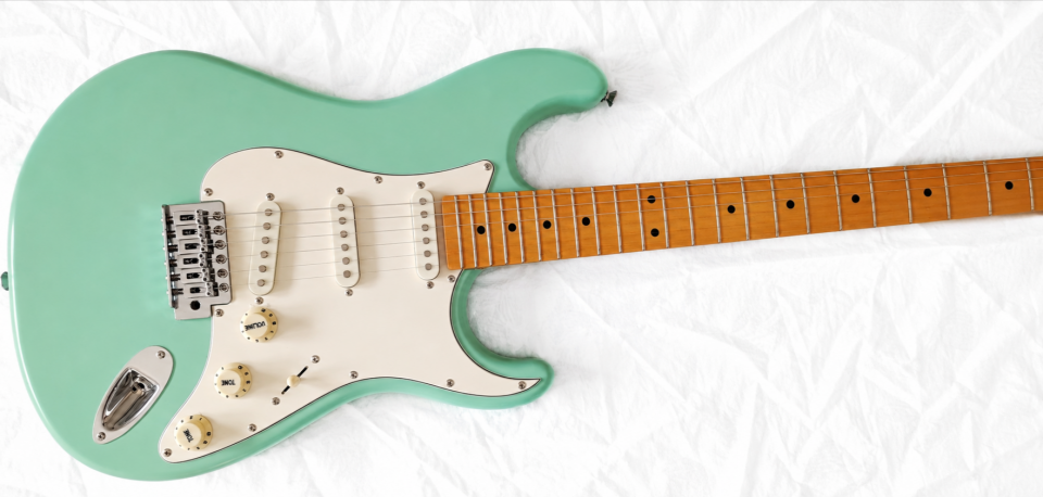 Guitarra Tagima TG-530 de segunda mano · Foto 1 de 9 · Madrid · 140 €