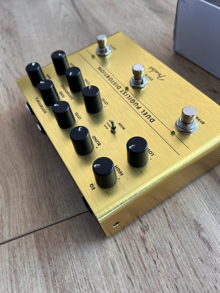 VENDO Fender Duel Pugilist Distortion Pedal 125 € de segunda mano · Foto 4 de 7 · Ourense · 125 €