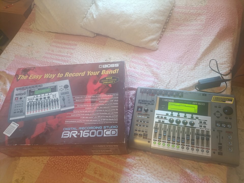 BOSS BR-1600CD de segunda mano · Foto 1 de 6 · Castellón · 380 €