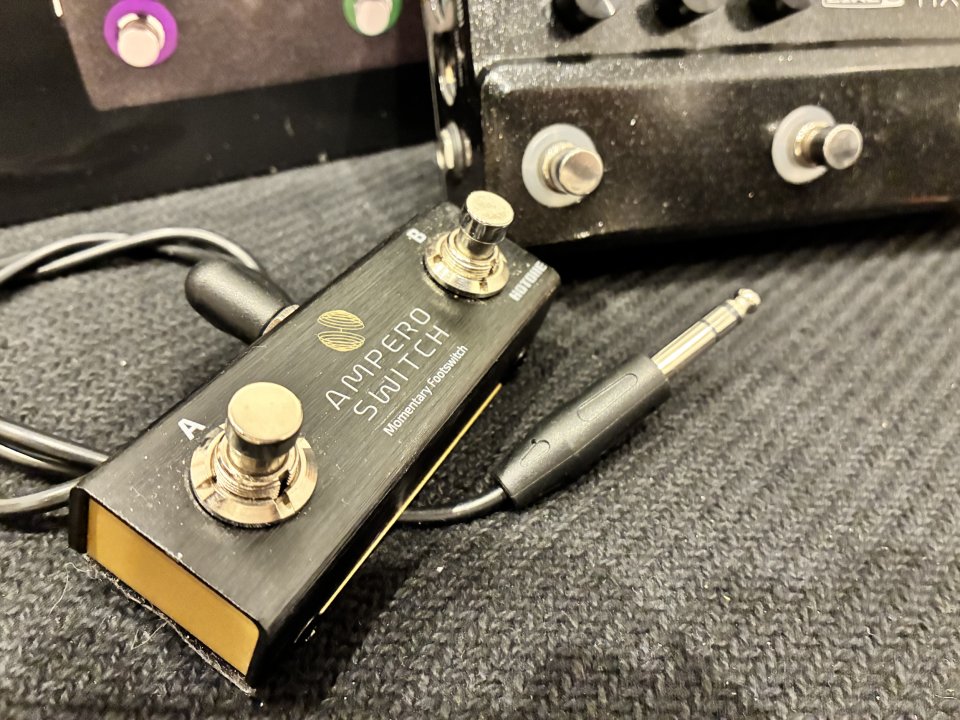 HX Stomp + Extras de segunda mano · Foto 4 de 4 · Madrid · 400 €
