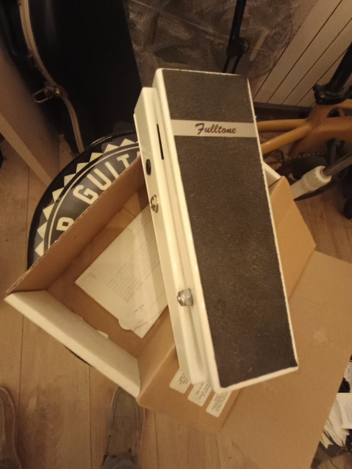 Varios pedales a la venta de segunda mano · Foto 2 de 5 · Barcelona · 650 €