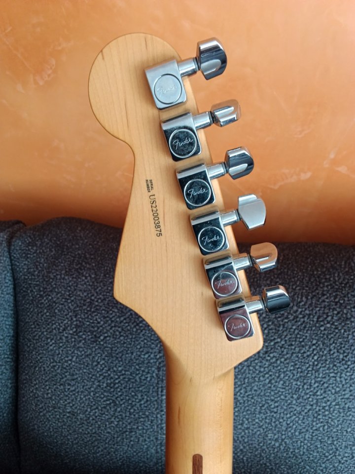 Fender stratocaster 2022 pro 2 made in usa de segunda mano · Foto 3 de 5 · Valladolid · 1500 €