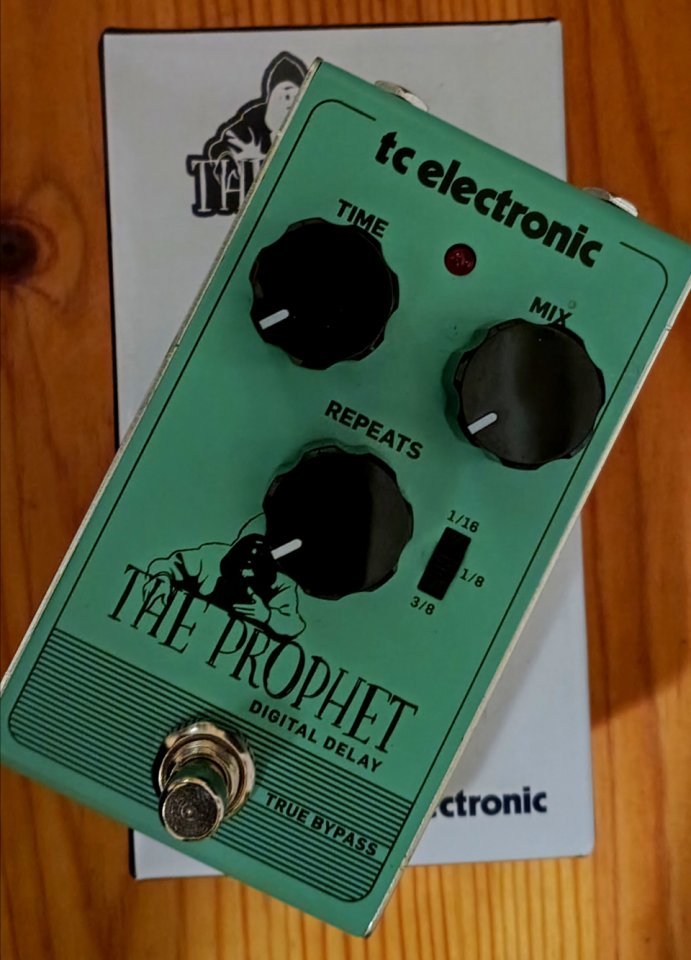 Pedal de efectos TC Electronic The Prophet Digital Dela de segunda mano · Foto 1 de 5 · Madrid · 35 €