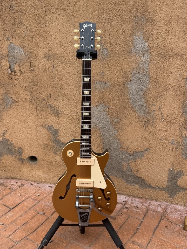 GIBSON ES LES PAUL Goldtop,bigsby, pickups dogville de segunda mano · Foto 1 de 6 · Barcelona · 3100 €