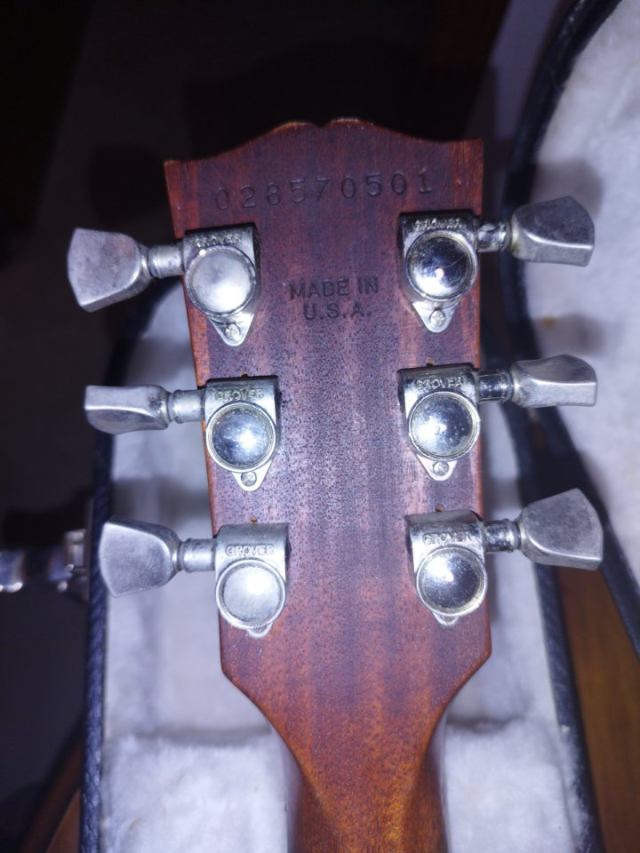 Gibson Les Paul Studio Faded Worn Brown 2008 de segunda mano · Foto 4 de 10 · Córdoba · 900 €