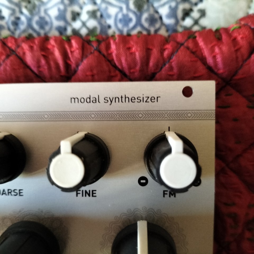 Mutable Instruments Elements + Power case + módulo power de segunda mano · Foto 3 de 6 · Asturias · 560 €