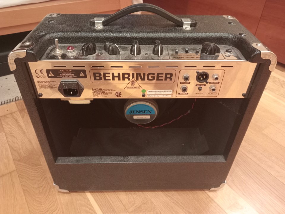 Behringer Vintager GM 110 Amplificador Guitarra