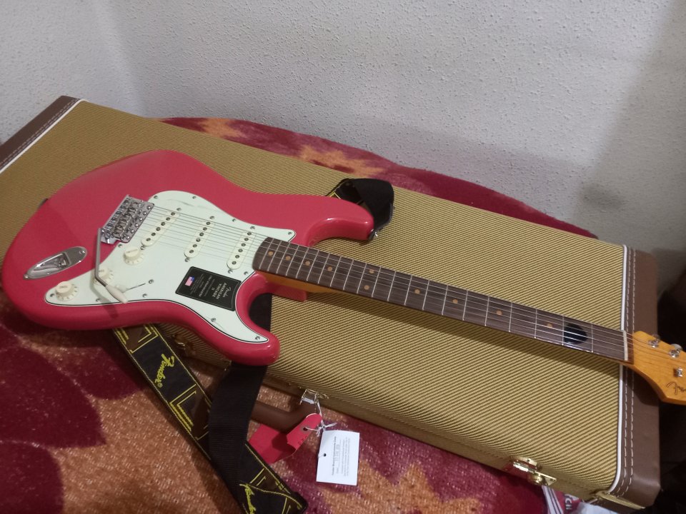 Fender Stratocaster AV II Fiesta Red 1961