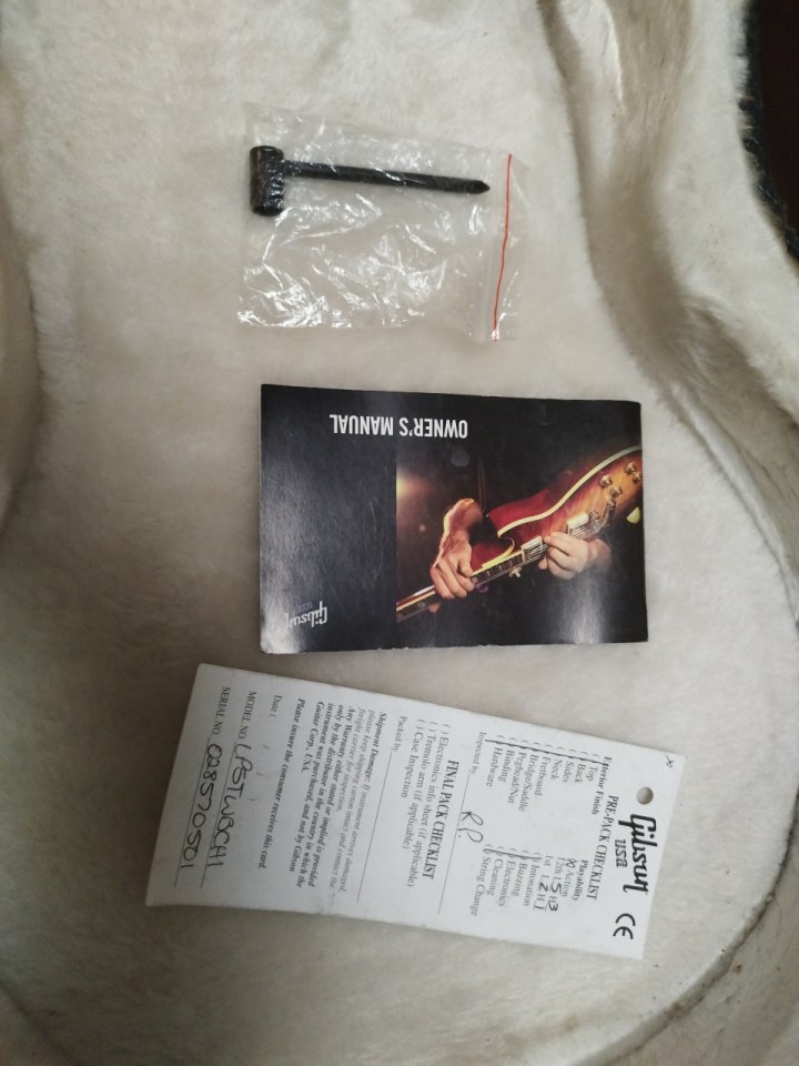 Gibson Les Paul Studio Faded Worn Brown 2008 de segunda mano · Foto 6 de 10 · Córdoba · 900 €