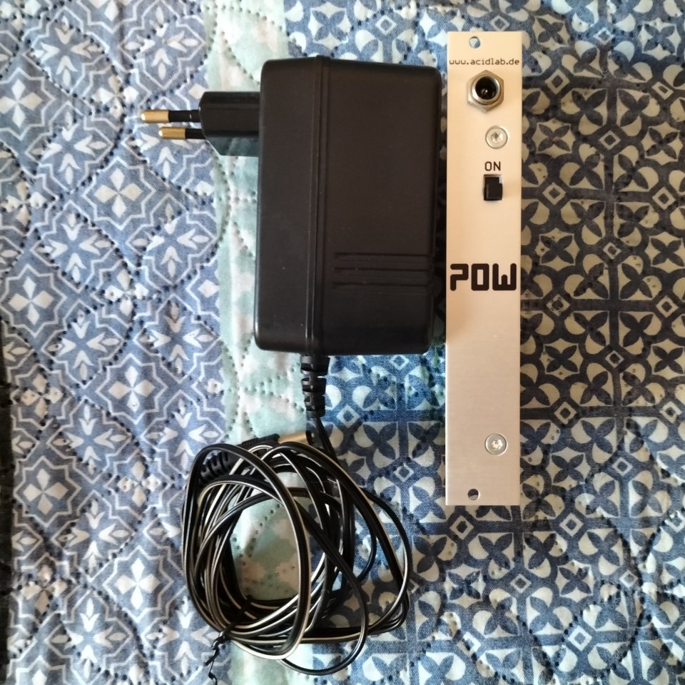 Mutable Instruments Elements + Power case + módulo power de segunda mano · Foto 4 de 6 · Asturias · 560 €