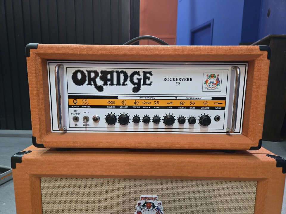 Orange rockerverb 50 mk1 + flightcase de segunda mano · Foto 5 de 10 · Gipuzkoa · 1220 €