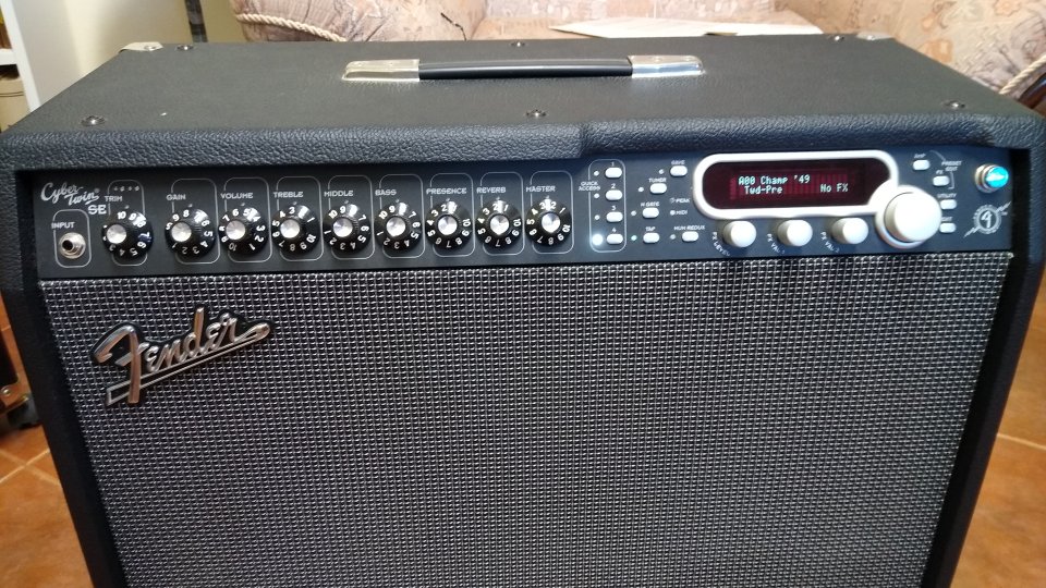 Fender Cyber-Twin SE