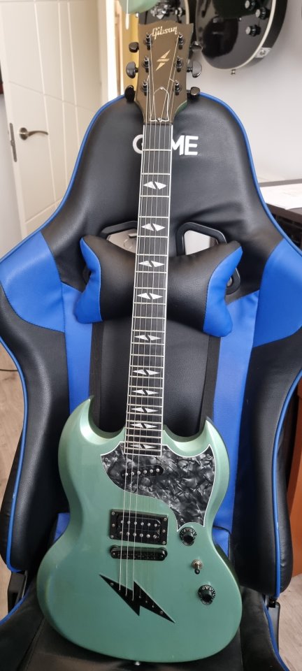 Gibson SG Z 1998 de segunda mano · Foto 1 de 9 · Madrid · 1550 €