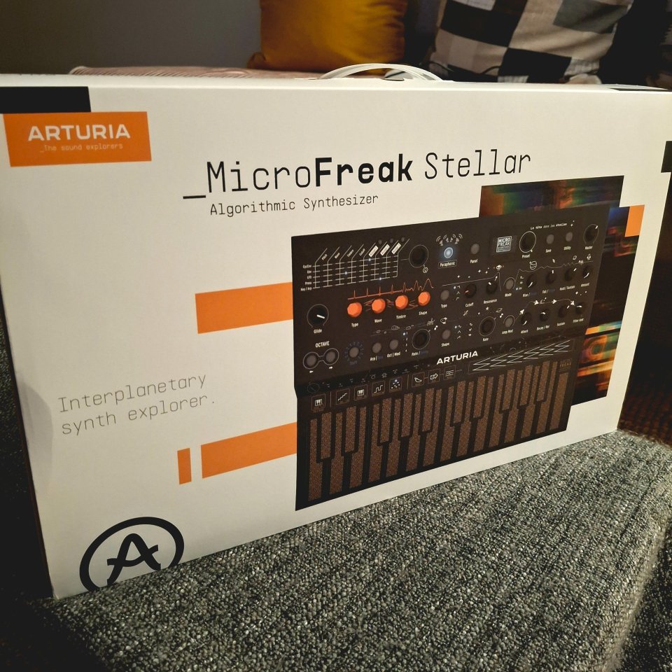 Arturia Microfreak Stellar (ed. limitada) de segunda mano · Madrid · 240 €