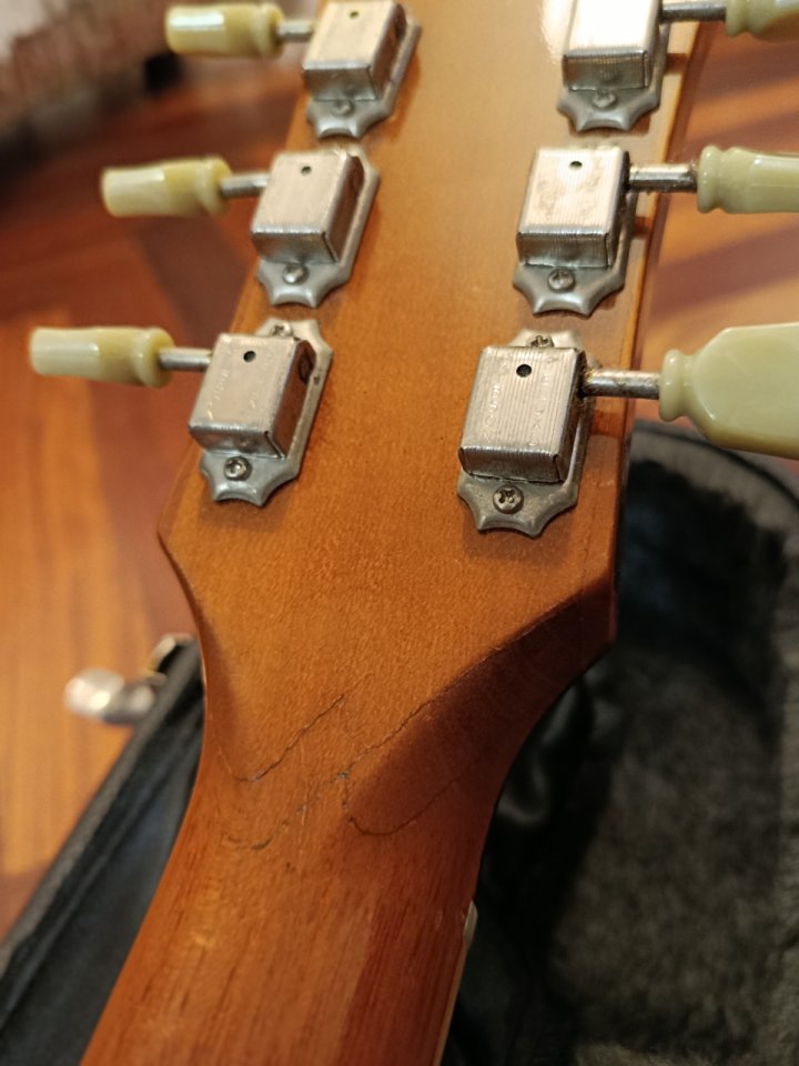 Gibson les paul Classic 1960 2004' Bullion Gold 'Trastes nuevos' de segunda mano · Foto 8 de 10 · Cantabria · 1650 €