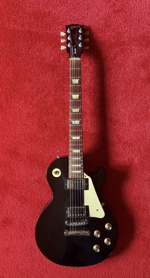 Gibson les Paul studio 2008 de segunda mano · Foto 1 de 3 · Bizkaia · 1100 €