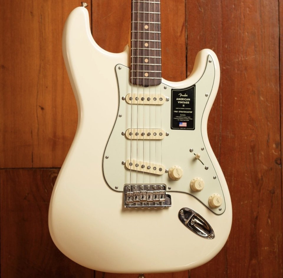 Fender Stratocaster AVII 61 OW de segunda mano · Alicante