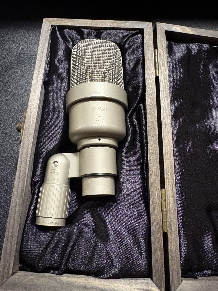 Microtech gefell m930