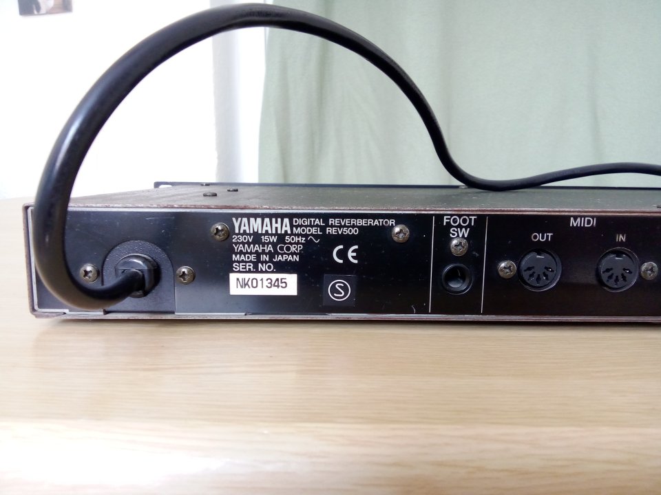 Reverb Yamaha REV500