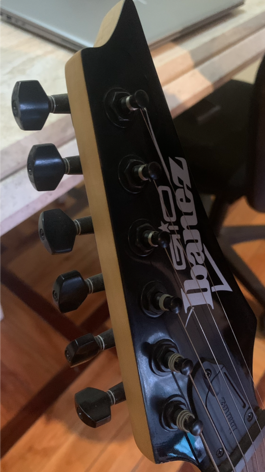 Ibanez GIO GRG121DX-WNF + ampli Vox + soporte de segunda mano · Foto 7 de 7 · Madrid · 200 €