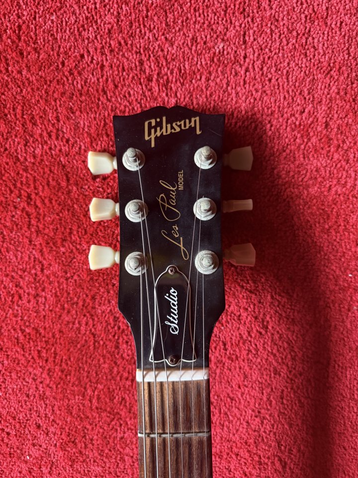 Gibson les Paul studio 2008 de segunda mano · Foto 3 de 3 · Bizkaia · 1100 €