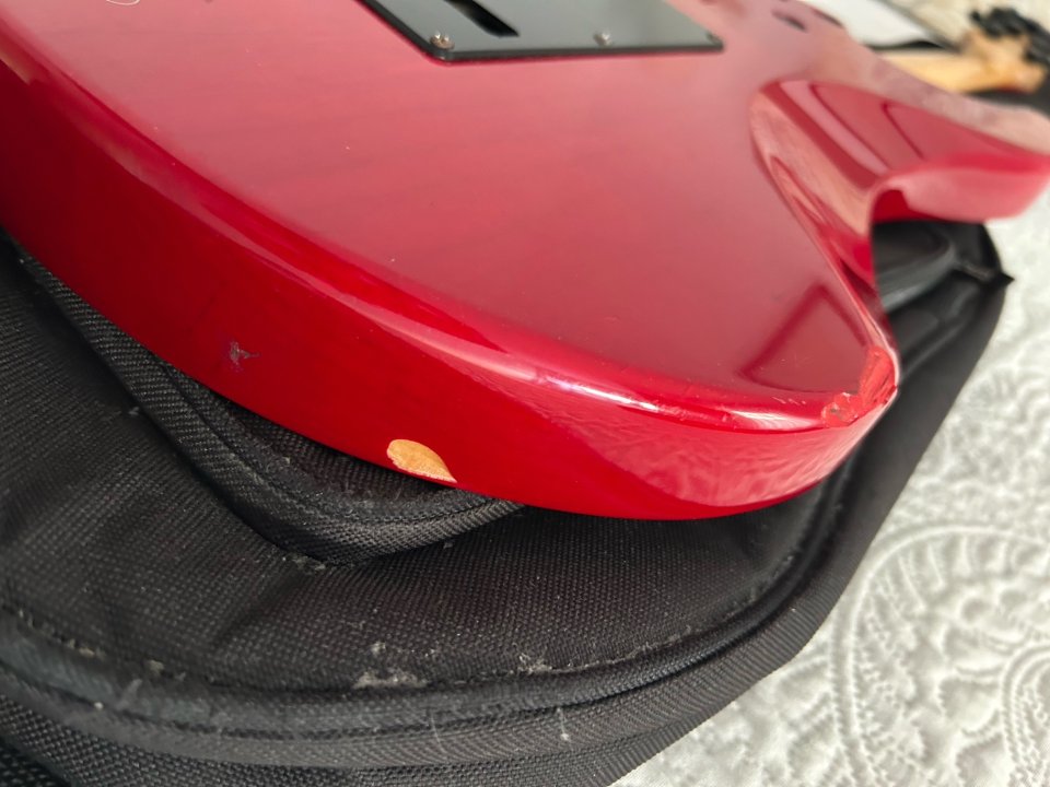 Yamaha RGX 620z transluced red de segunda mano · Foto 5 de 9 · Madrid · 300 €