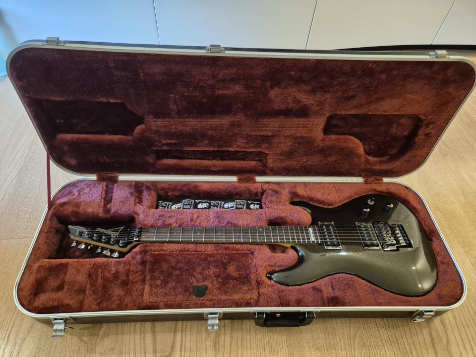 Ibanez JS1000 Team J Craft de segunda mano · Foto 3 de 8 · A Coruña · 1500 €