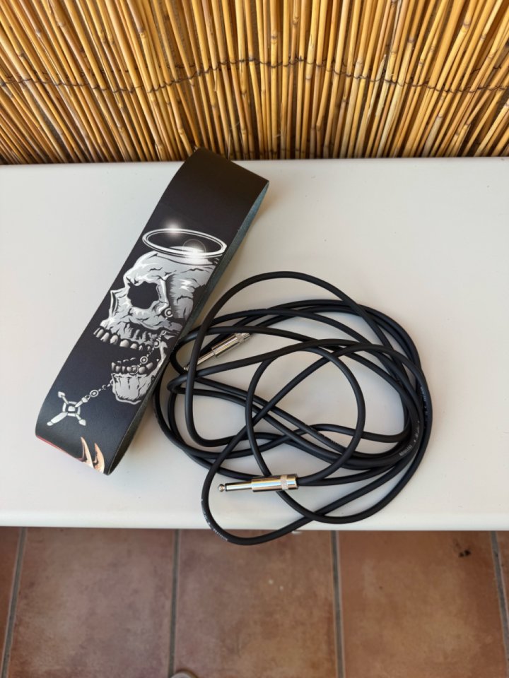 YAMAHA Pacifica 112 Red