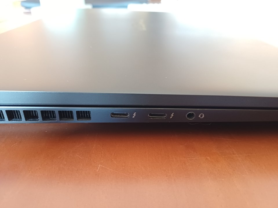 Ordenador portátil HP OMEN 16, Intel i-7 32Gb RAM, NVIDIA RTX 4070, 1Tb SSD de segunda mano · Foto 7 de 8 · Valencia · 900 €